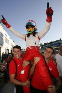 STROLL SALE SUL TRONO DELLA F.4 DI VALLELUNGA