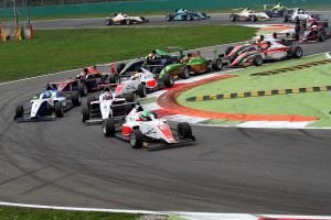 LO SPETTACOLO DELL' ACI RACING WEEKEND TORNA AD IMOLA