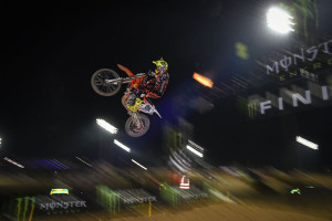 Cairoli and Herlings go wide open at the opener