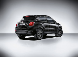 Esordio della showcar Fiat 500X “Black Tie”