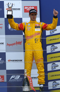 ANTONIO GIOVINAZZI, TRE VOLTE SUL PODIO A SILVERSTONE, É IL PRIMO LEADER DEL CAMPIONATO EUROPEO F.3 2015