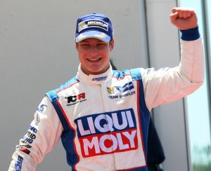 LORENZO VEGLIA SUL PODIO “TCR” A PORTIMAO IL PILOTA TORINESE CONCLUDE L'APPUNTAMENTO PORTOGHESE CON UNA TERZA POSIZIONE IN GARA 1 10.05.2015 - Race 1, 3rd position Lorenzo Veglia (ITA) SEAT León, Liqui Moly Team Engstler